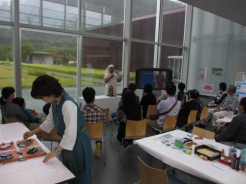 蝋鐸職人の銅鐸鋳造実験の様子