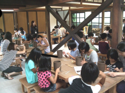 会場の様子（温泉津やきもの館にて）