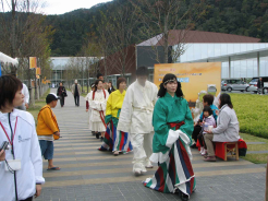 練り歩き