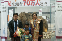館長と記念撮影