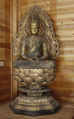 重要文化財　木造大日如来坐像　山口県　龍蔵寺（写真提供・山口市教育委員会）