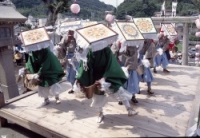 美田八幡宮の田楽